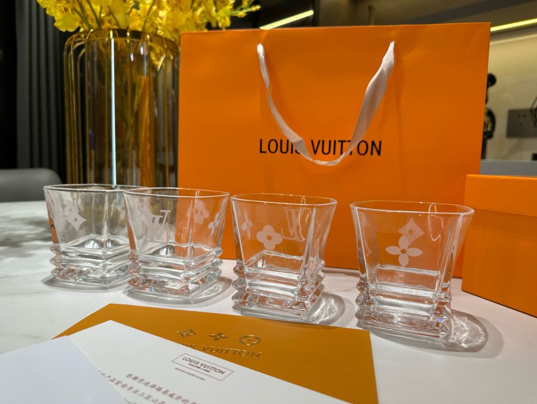 Louis Vuitton LV  Water cups set of four transparent cups.